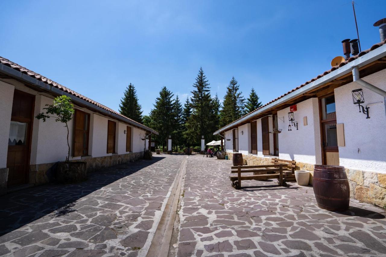Hotel Kampaoh Sierra De Urbasa à Bacáicoa Extérieur photo